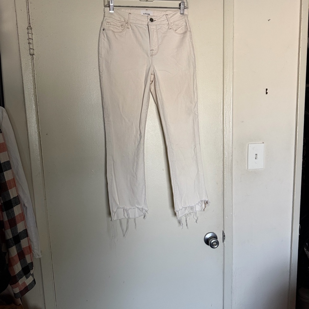 Frame Denim Le Crop Frayed Hem Jeans in Off-White